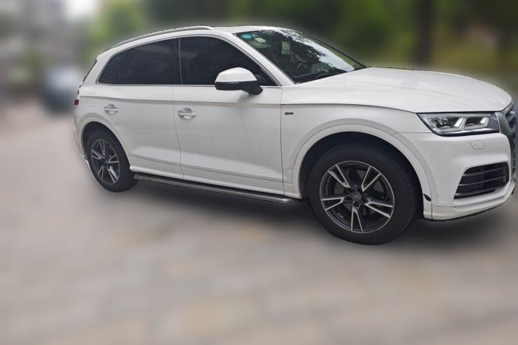 Used Audi Q5L 2018 45 TFSI Prestige Fashion Edition China V Emission Standard Front Right 45 Deg