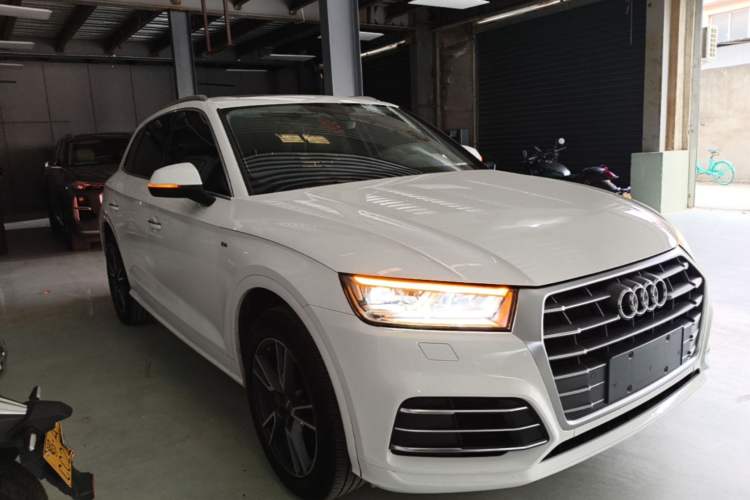 Used Audi Q5L 2018 40 TFSI Prestige Fashion Edition China VI Front Right 45 Deg