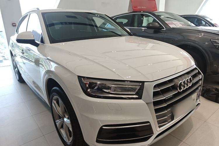Used Audi Q5L 2018 40 TFSI Prestige Edition China VI Emission Standard Front Right 45 Deg