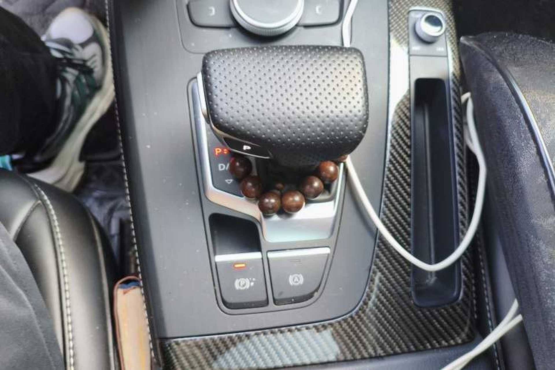 Used Audi Q5L 2018 40 TFSI Prestige Edition China VI Emission Standard Gear Lever