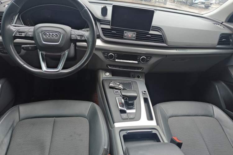 Used Audi Q5L 2018 40 TFSI Prestige Fashion Edition China V Gear Lever