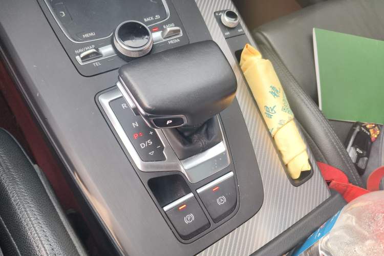 Used Audi Q5L 2018 45 TFSI Prestige Sport China V Gear Lever