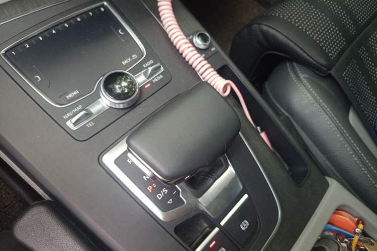Used Audi Q5L 2018 45 TFSI Prestige Elegant Version China V Gear Lever