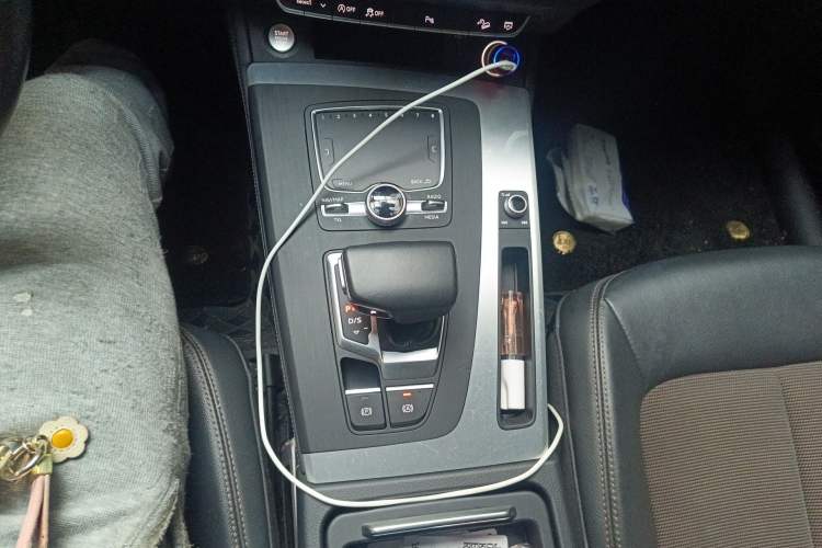 Used Audi Q5L 2018 40 TFSI Prestige Fashion Edition China V Gear Lever