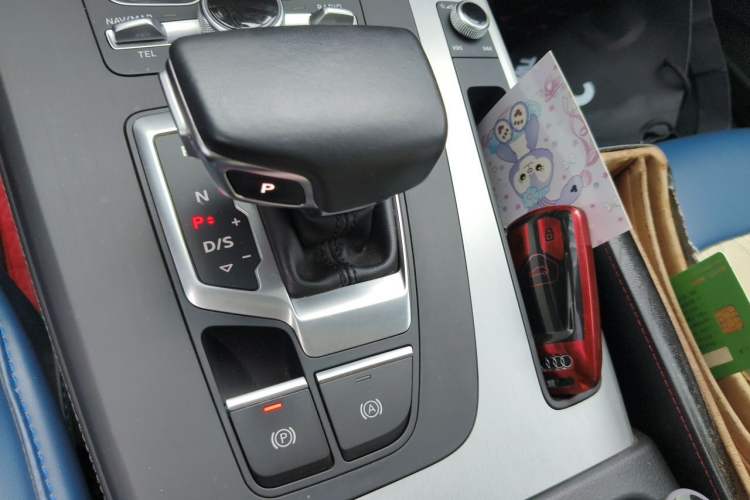Used Audi Q5L 2018 40 TFSI Prestige Fashion Edition China V Gear Lever