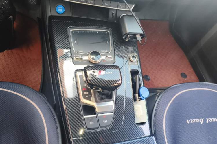 Used Audi Q5L 2018 40 TFSI Prestige Fashion Edition China V Gear Lever