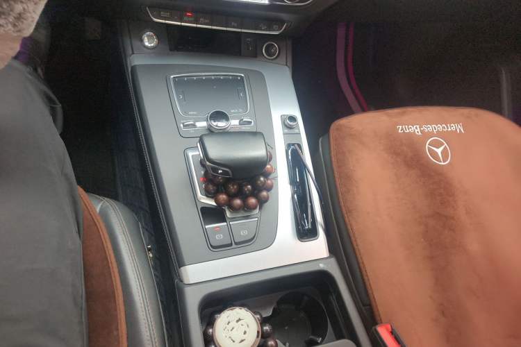 Used Audi Q5L 2018 40 TFSI Prestige Fashion Edition China V Gear Lever