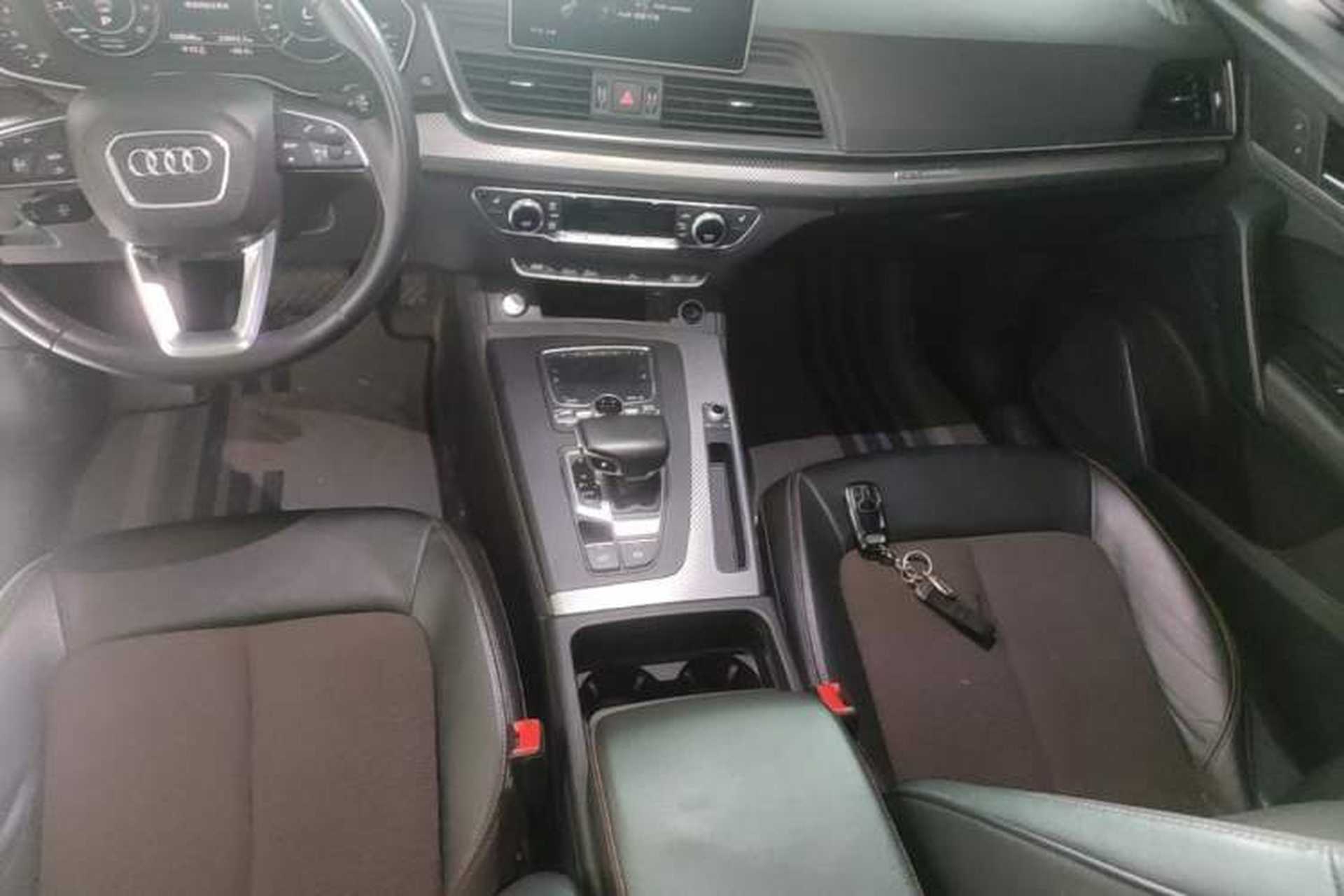 Used Audi Q5L 2018 45 TFSI Prestige Fashion Edition China V Emission Standard Gear Lever