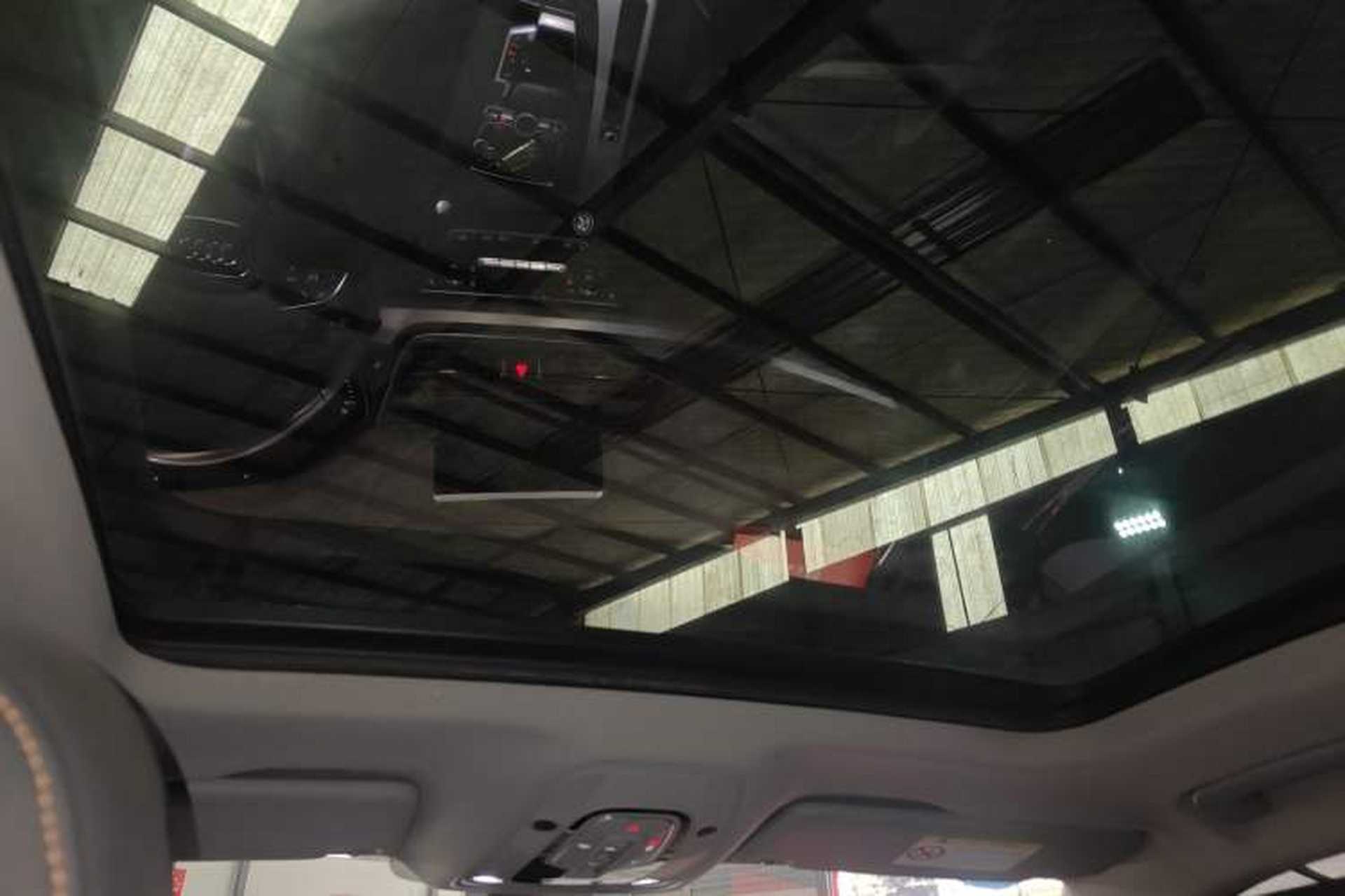 Used Audi Q5L 2018 40 TFSI Prestige Fashion Edition China VI Headliner