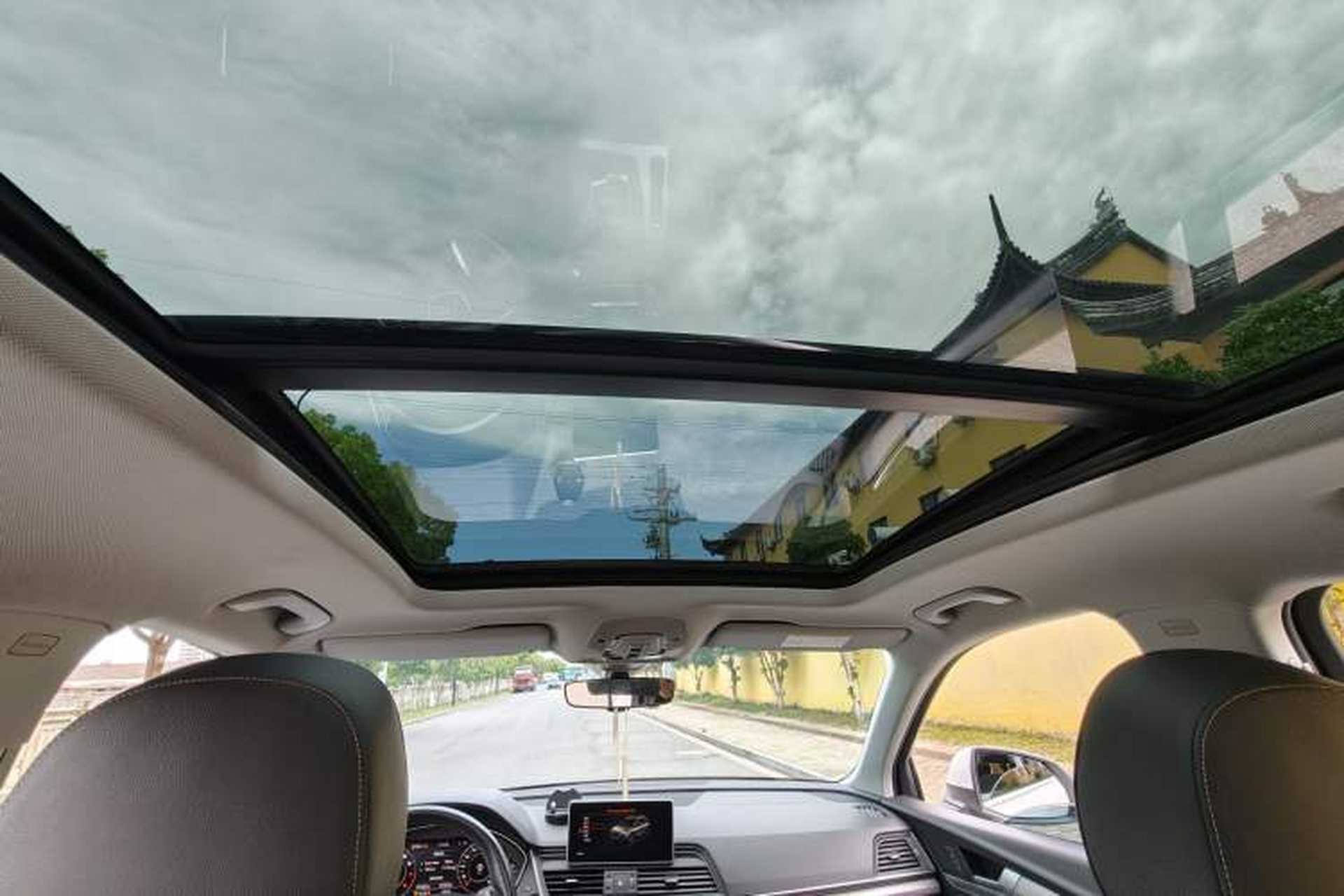 Used Audi Q5L 2018 45 TFSI Prestige Fashion Edition China V Emission Standard Headliner