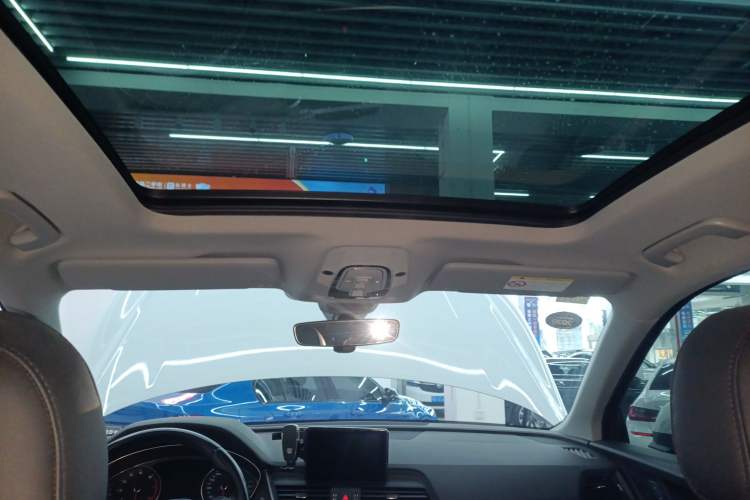 Used Audi Q5L 2018 40 TFSI Prestige Edition China V Headliner