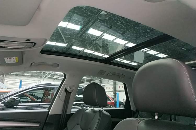Used Audi Q5L 2018 45 TFSI Prestige Sporty Edition China VI Headliner