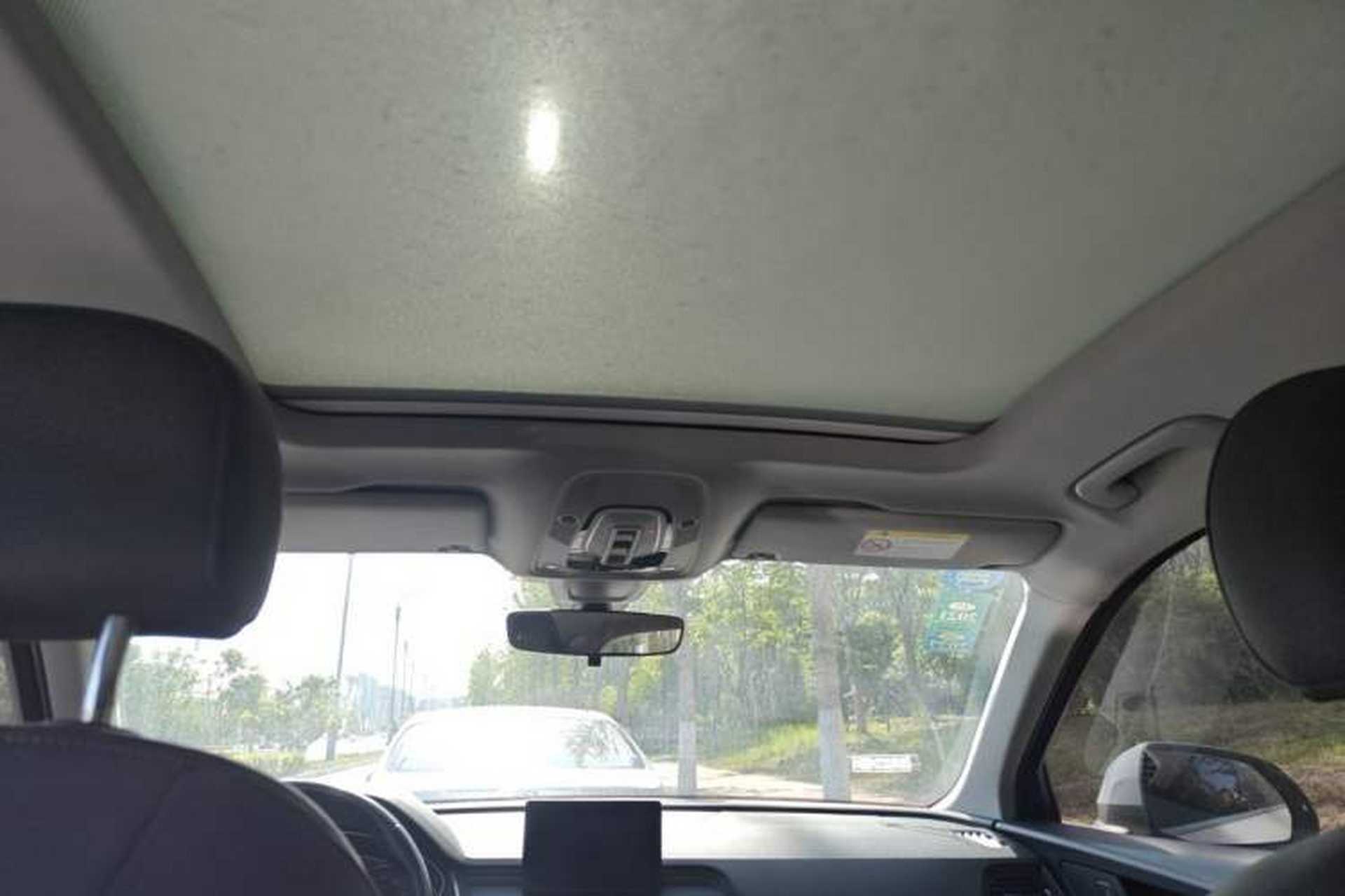 Used Audi Q5L 2018 40 TFSI Prestige Edition China VI Emission Standard Headliner