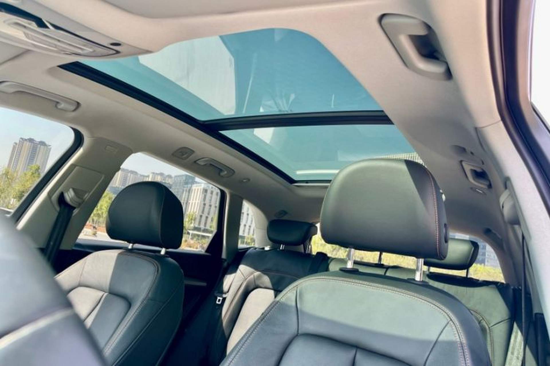 Used Audi Q5L 2018 45 TFSI Prestige Fashion Edition China V Emission Standard Headliner