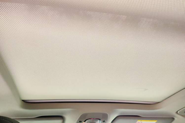 Used Audi Q5L 2018 40 TFSI Prestige Fashion Edition China VI Headliner