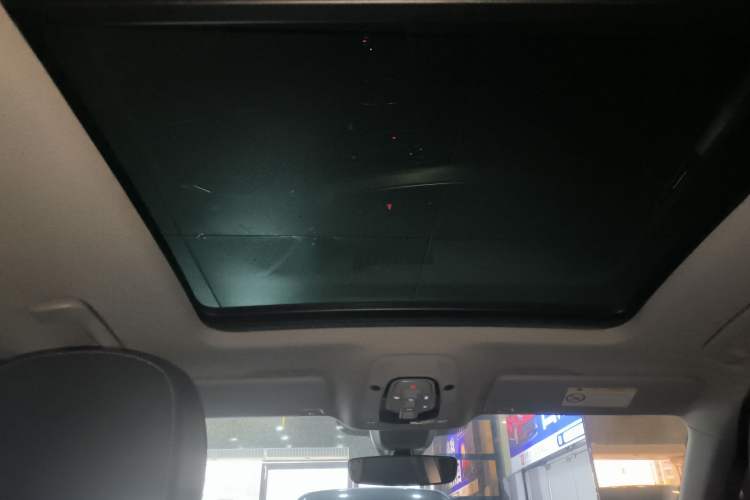 Used Audi Q5L 2018 40 TFSI Prestige Fashion Edition China VI Headliner