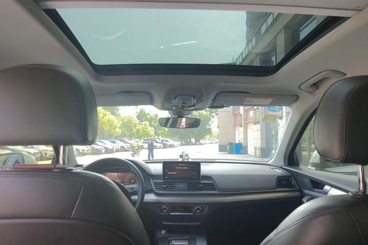 Used Audi Q5L 2018 40 TFSI Prestige Fashion Edition China V Headliner