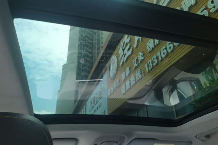 Used Audi Q5L 2018 40 TFSI Prestige Fashion Edition China VI Headliner
