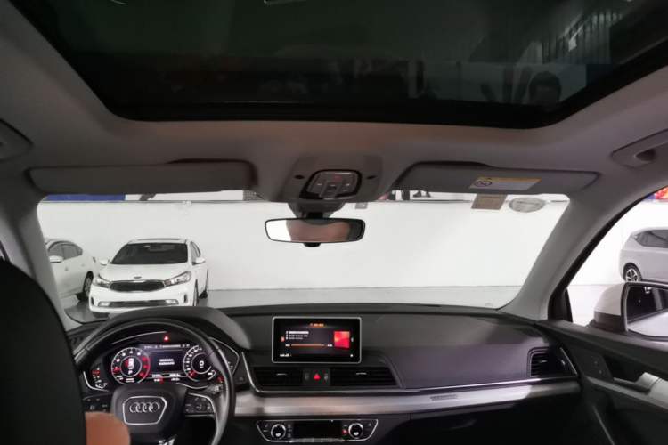 Used Audi Q5L 2018 40 TFSI Prestige Fashion Edition China V Headliner