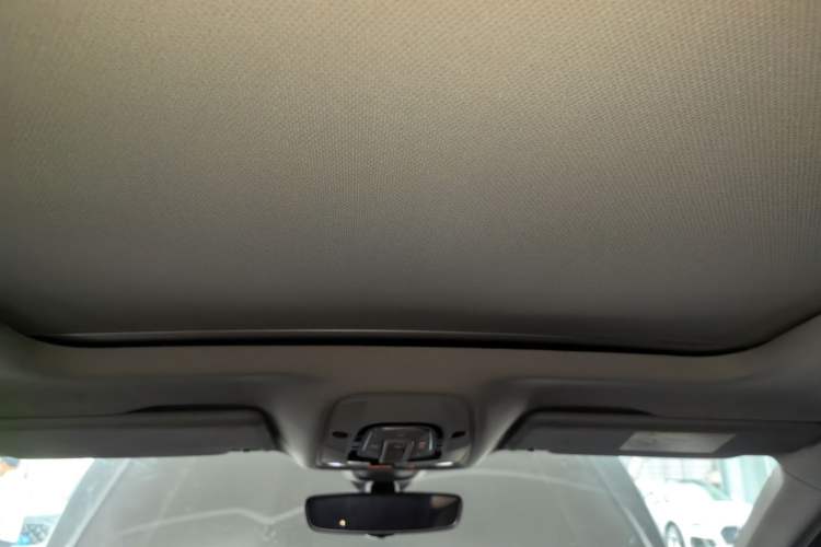 Used Audi Q5L 2018 45 TFSI Prestige Fashion Edition China VI Emission Standard Headliner