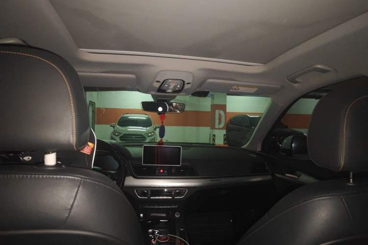 Used Audi Q5L 2018 40 TFSI Prestige Fashion Edition China V Headliner