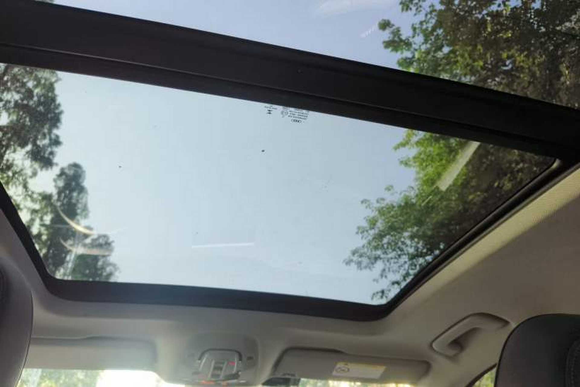 Used Audi Q5L 2018 40 TFSI Prestige Fashion Edition China VI Headliner