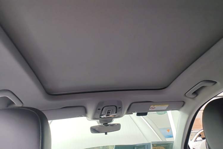 Used Audi Q5L 2018 45 TFSI Prestige Fashion Edition China VI Emission Standard Headliner