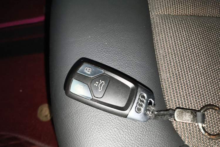 Used Audi Q5L 2018 40 TFSI Prestige Fashion Edition China VI Interior 1