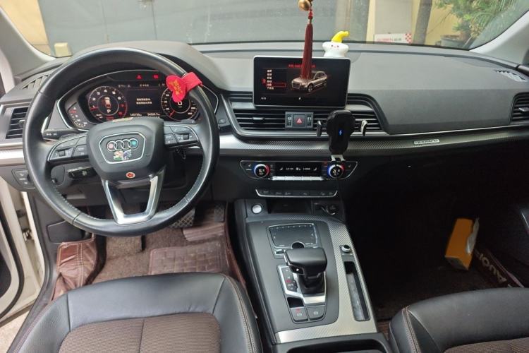 Used Audi Q5L 2018 45 TFSI Prestige Fashion Edition China VI Emission Standard Interior 2