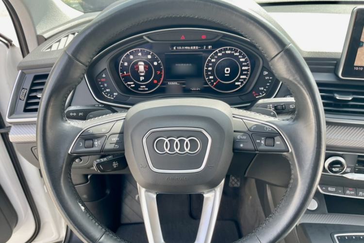 Used Audi Q5L 2018 45 TFSI Prestige Fashion Edition China V Emission Standard Interior 2