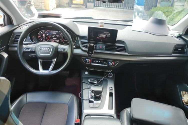 Used Audi Q5L 2018 45 TFSI Prestige Fashion Edition China V Emission Standard Interior 2