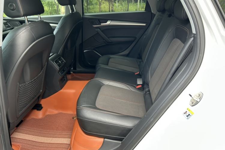 Used Audi Q5L 2018 45 TFSI Prestige Fashion Edition China V Emission Standard Interior 3