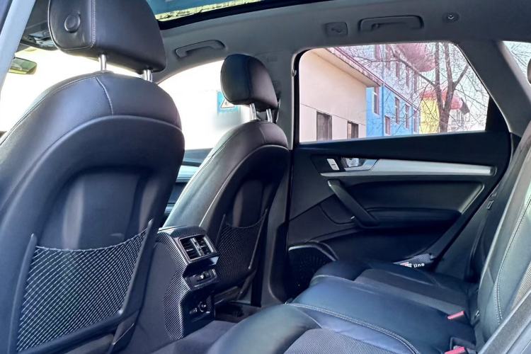 Used Audi Q5L 2018 40 TFSI Prestige Fashion Edition China VI Interior 3