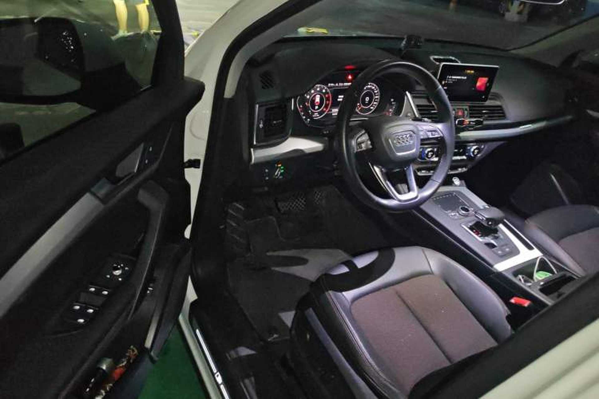 Used Audi Q5L 2018 40 TFSI Prestige Fashion Edition China VI Interior 3