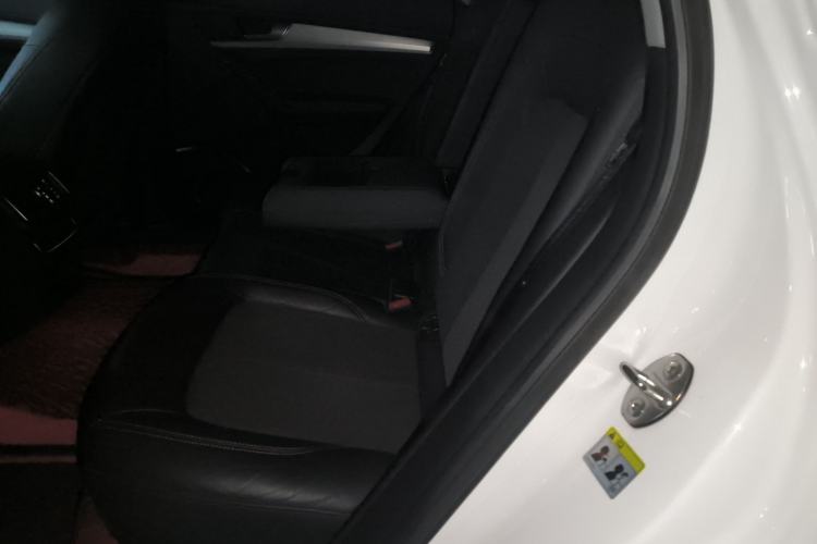Used Audi Q5L 2018 40 TFSI Prestige Fashion Edition China VI Interior 4