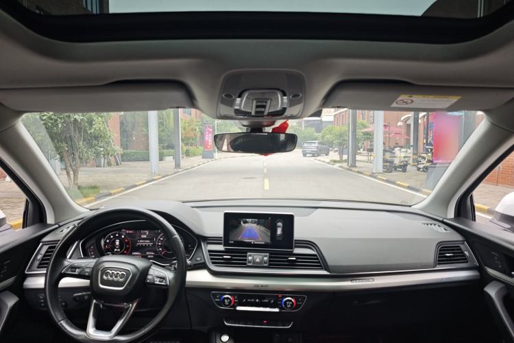 Used Audi Q5L 2018 40 TFSI Prestige Fashion Edition China VI Interior 4