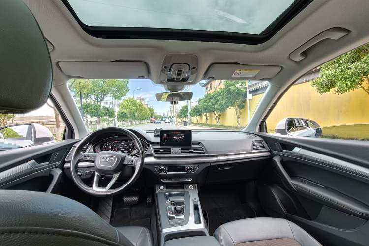 Used Audi Q5L 2018 45 TFSI Prestige Fashion Edition China V Emission Standard Interior 5