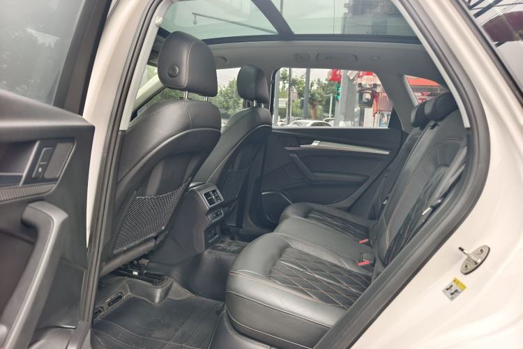 Used Audi Q5L 2018 45 TFSI Prestige Fashion Edition China V Emission Standard Interior 6