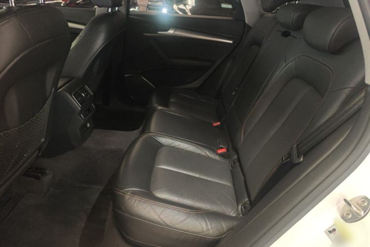 Used Audi Q5L 2018 45 TFSI Prestige Fashion Edition China V Emission Standard Interior 6