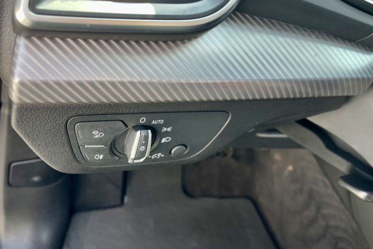 Used Audi Q5L 2018 45 TFSI Prestige Fashion Edition China V Emission Standard Interior 8