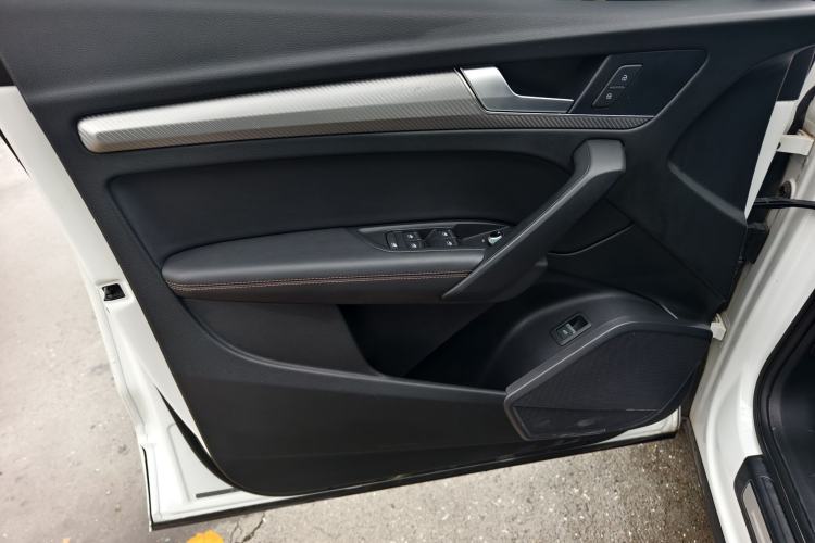 Used Audi Q5L 2018 45 TFSI Prestige Fashion Edition China V Emission Standard Interior 8