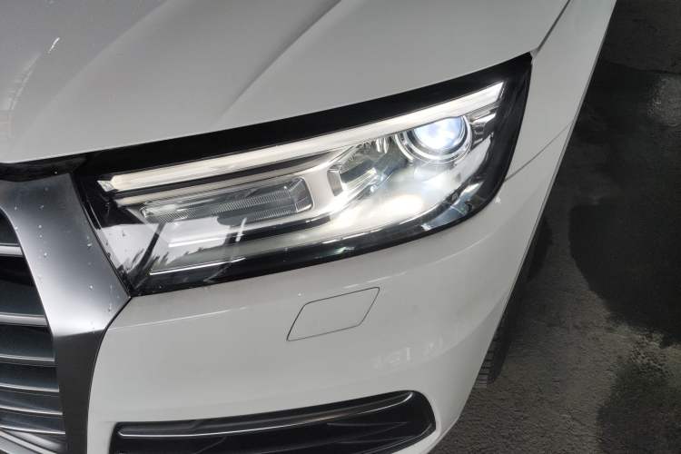 Used Audi Q5L 2018 40 TFSI Prestige Edition China V Left Front Headlight