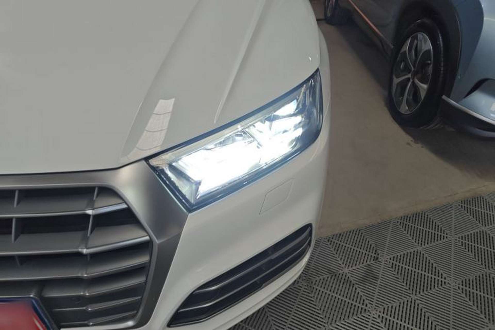 Used Audi Q5L 2018 40 TFSI Prestige Fashion Edition China VI Left Front Headlight