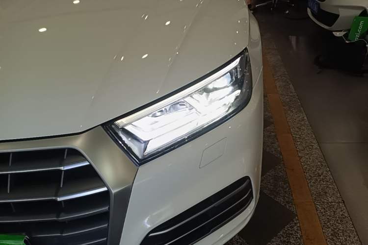 Used Audi Q5L 2018 40 TFSI Prestige Fashion Edition China V Left Front Headlight