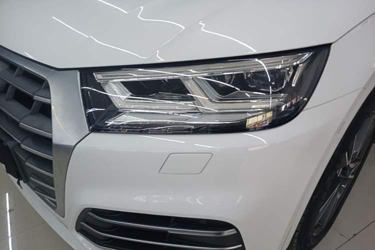 Used Audi Q5L 2018 40 TFSI Prestige Fashion Edition China VI Left Front Headlight