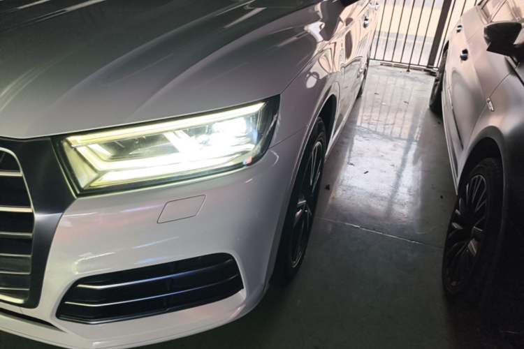 Used Audi Q5L 2018 40 TFSI Prestige Fashion Edition China VI Left Front Headlight