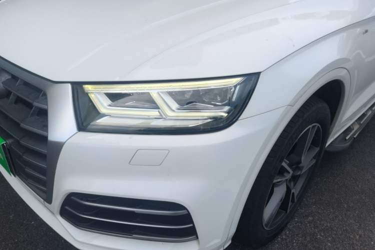 Used Audi Q5L 2018 40 TFSI Prestige Fashion Edition China VI Left Front Headlight