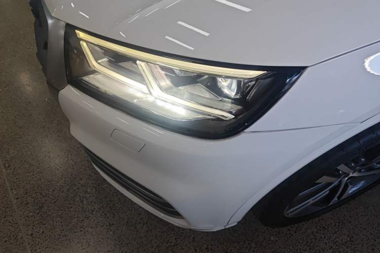 Used Audi Q5L 2018 45 TFSI Prestige Sport China V Left Front Headlight