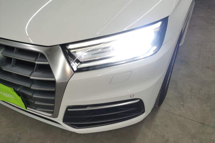 Used Audi Q5L 2018 40 TFSI Prestige Edition China V Left Front Headlight