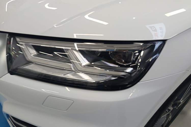 Used Audi Q5L 2018 40 TFSI Prestige Fashion Edition China V Left Front Headlight
